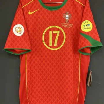 Portugal Home C. RONALDO #17 2004