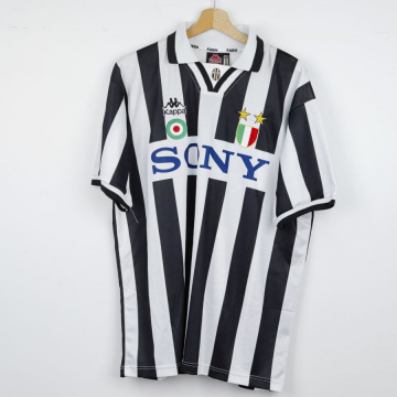 Juventus home jersey 95-96